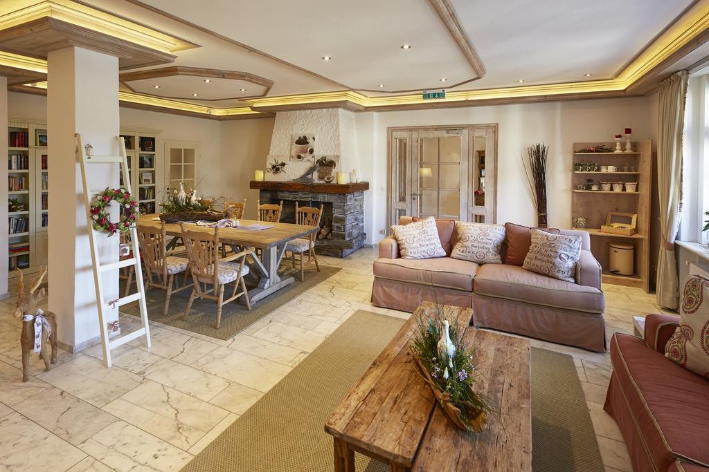 Hotel Garni Dorfkammer 올스버그 외부 사진